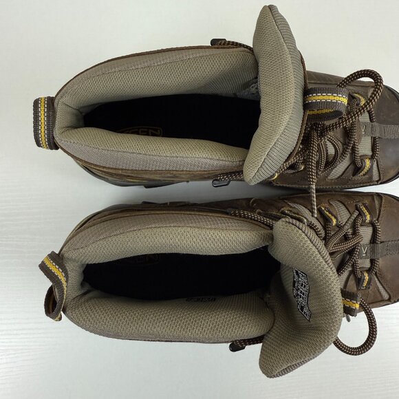 LIKE NEW Men's Targhee II Mid Waterproof Hiking Boots - Picture 5 of 10